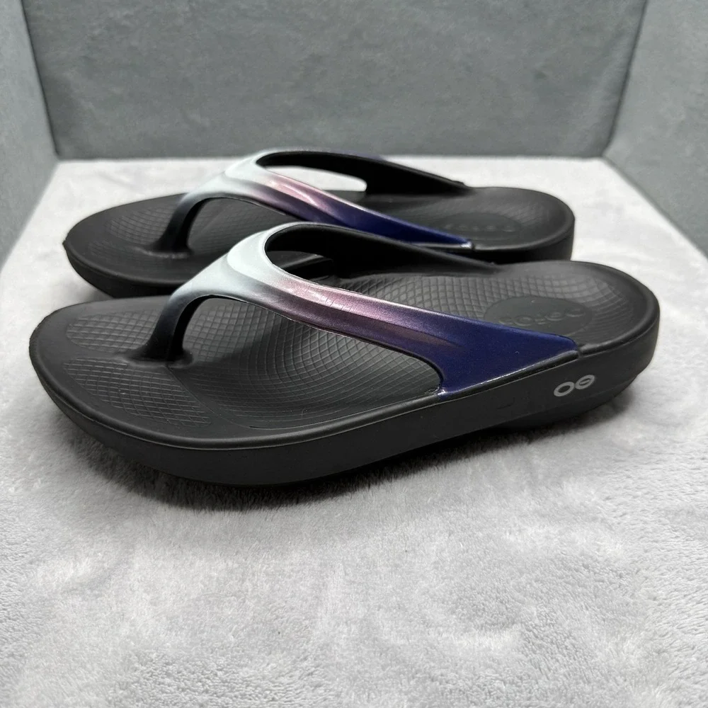 OOFOS OOlala Sandals Women's US 6 EU 37 Black Iridescent Recovery Flip Flops